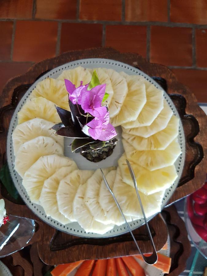 维达索尔马尔经济度假酒店 普腊亚罗萨 外观 照片
